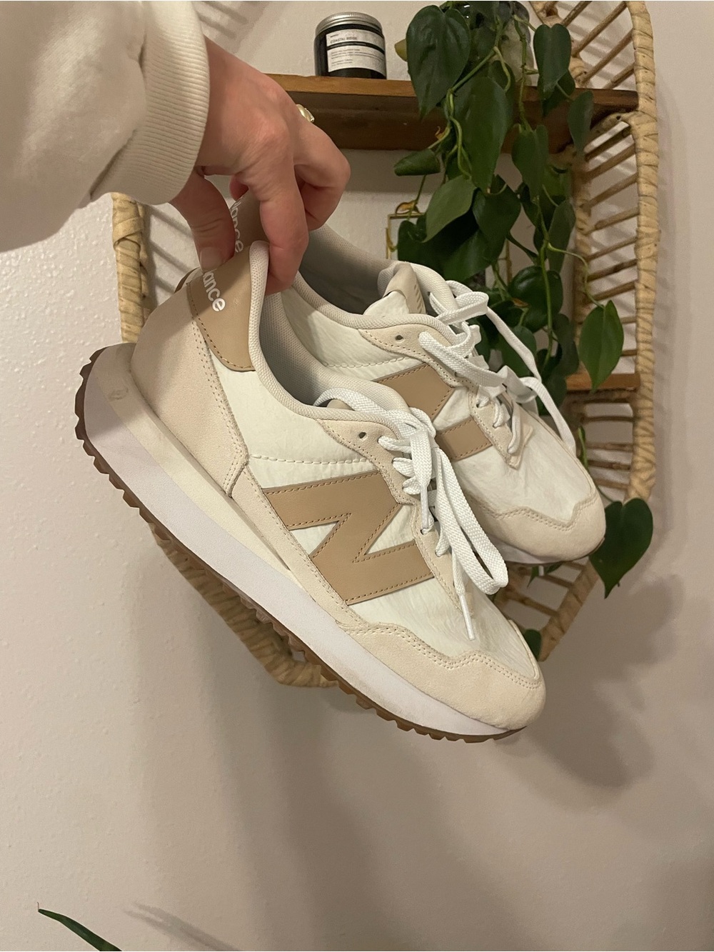 New Balance 237 Sneakers “Sea Salt" or "Ivory/Beige" Women’s Size 9 - Picture 2 of 8